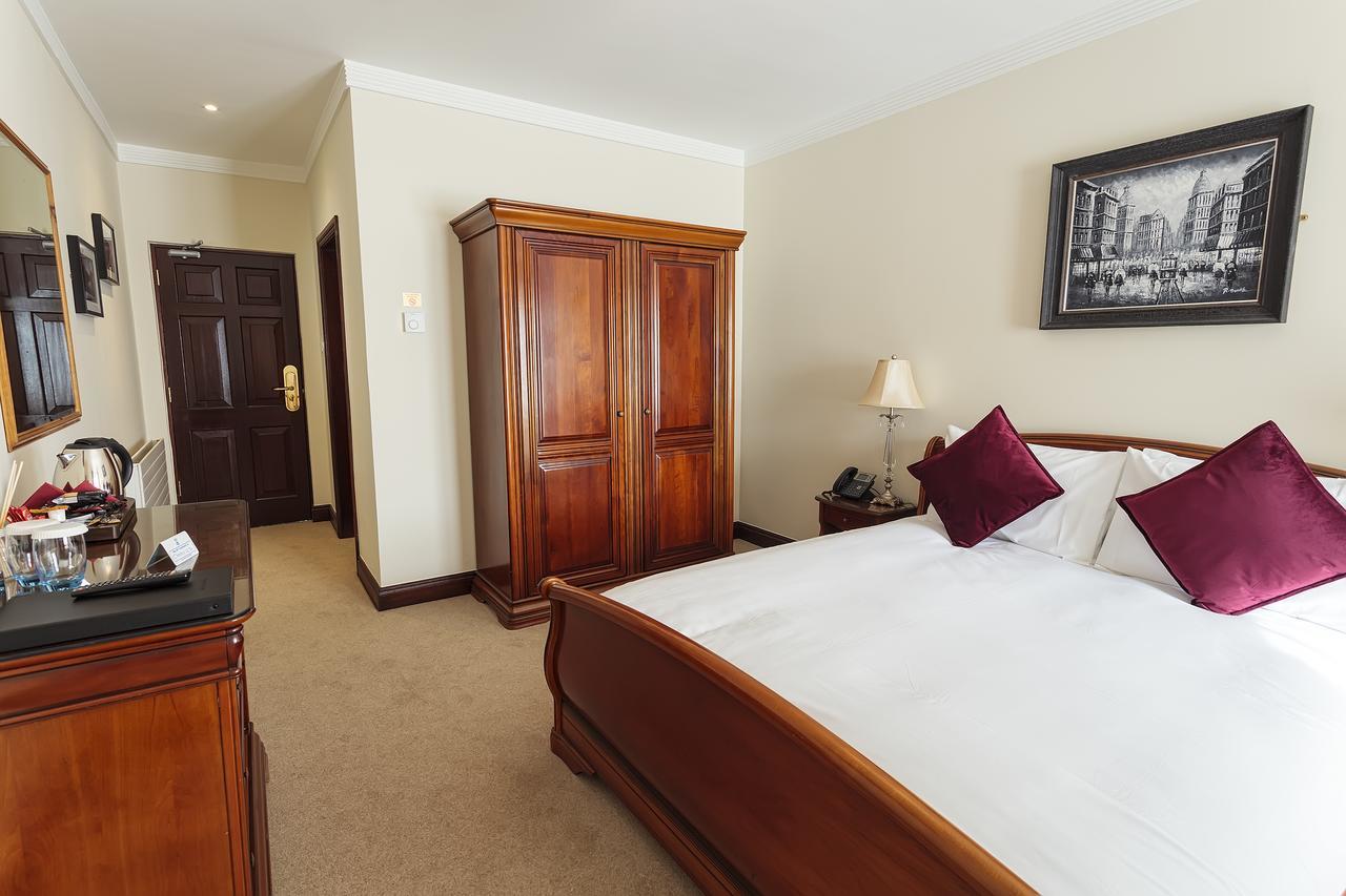 Chester Beatty Inn Ashford Dış mekan fotoğraf